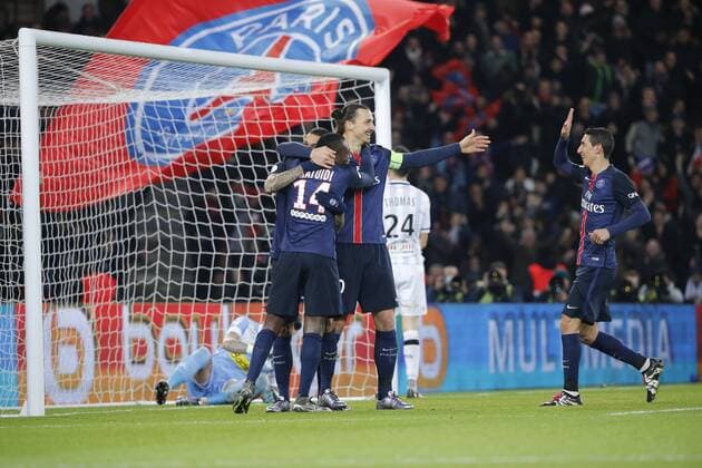 Gregory Van Der Wiel (psg) Blaise Matuidi (psg) FOOTBALL : Paris st Germain vs Angers SCO - Ligue 1 - 23 01 2016 StephaneAllaman Panoramic 