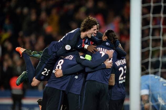 Adrien Rabiot (psg) - Zlatan Ibrahimovic (psg) - but Gregory Van Der Wiel (psg) FOOTBALL : Paris SG vs Angers - Ligue 1 - 23 01 2016 AnthonyBIBARD FEP Panoramic 