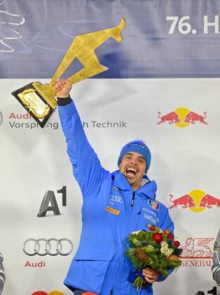 ALPINE SKIING - FIS WC Kitzbuehel KITZBUEHEL,AUSTRIA,23.JAN.16 - ALPINE SKIING - FIS World Cup, Hahnenkamm-race, downhill, men, award ceremony. Image shows Peter Fill (ITA). Keywords: trophy. GEPAxpictures xHansxOsterauer