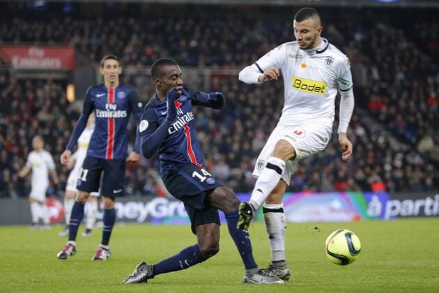 Fußball, Paris Saint Germain - Angers SCO Blaise Matuidi (psg), Romain SAISS (Angers SCO) FOOTBALL : Paris st Germain vs Angers SCO - Ligue 1 - 23 01 2016 StephaneAllaman 
