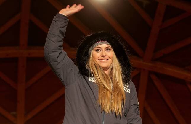 ALPINE SKIING - FIS WC Cortina d Ampezzo CORTINA D AMPEZZO,ITALY,23.JAN.16 - ALPINE SKIING - FIS World Cup, downhill, ladies, award ceremony. Image shows Lindsey Vonn (USA). GEPAxpictures xChristianxWalgram