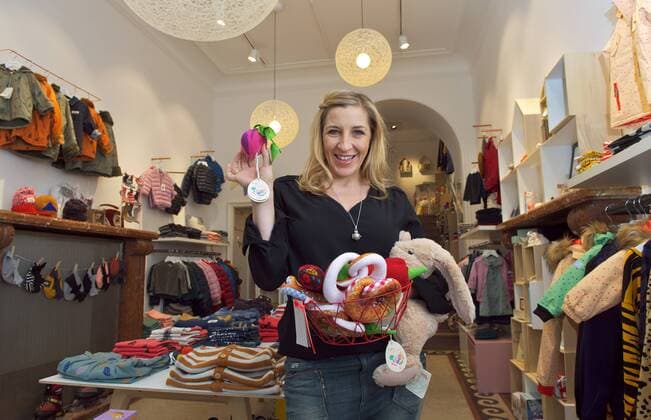 Eisschnelllauf Salzburg AUT 15.01 . 2016 Anni FRIESINGER POSTMA GER Olympiasiegerin Eisschnelllauf betreibt ua in Salzburg den SMALL HEROESS Kids Conceptstore