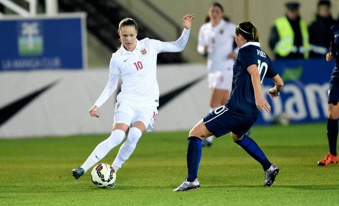 Fußball, Damen, Norwegen - Frankreich Football , NOR, 26. januar 2016 , Norway - France Caroline Graham Hansen , NOR Camille Abily , FRA 