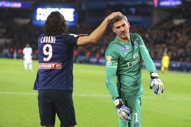 Fußball, Coupe de France, Paris St. Germain - FC Toulouse Nicolas Douchez (PSG), Edinson Cavani (PSG) FOOTBALL : Paris Saint Germain vs FC Toulouse - Halbfinale - Coupe de la Ligue - 27 01 2016 GwendolineLeGoff 