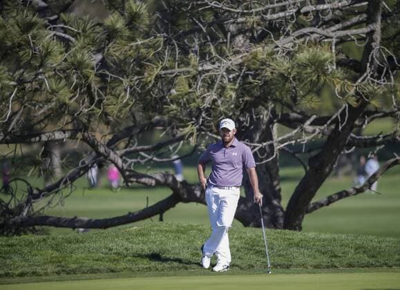 January 29, 2016: Scott Brown waits his turn along the 3rd green of the North Course during the second round of the Farmers Insurance Open at Torrey Pines Golf Course in San Diego, California. PGA Golf Herren 2016: Farmers Insurance Open JAN 29 - ZUMAc04_