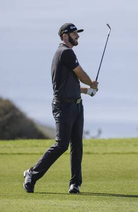 January 29, 2016: Dustin Johnson takes his second hit on the 4th hole of the North Course during the second round of the Farmers Insurance Open at Torrey Pines Golf Course in San Diego, California. PGA Golf Herren 2016: Farmers Insurance Open JAN 29 - ZUMAc04_