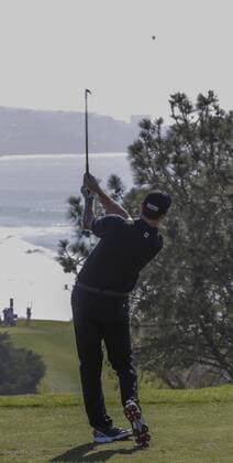 January 29, 2016: Jimmy Walker tees off of the signature 6th hole of the North Course during the second round of the Farmers Insurance Open at Torrey Pines Golf Course in San Diego, California. PGA Golf Herren 2016: Farmers Insurance Open JAN 29 - ZUMAc04_
