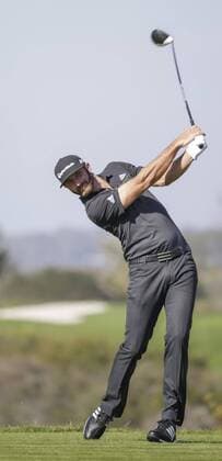 January 29, 2016: Dustin Johnson tees off on the 9th hole of the North Course during the second round of the Farmers Insurance Open at Torrey Pines Golf Course in San Diego, California. PGA Golf Herren 2016: Farmers Insurance Open JAN 29 - ZUMAc04_