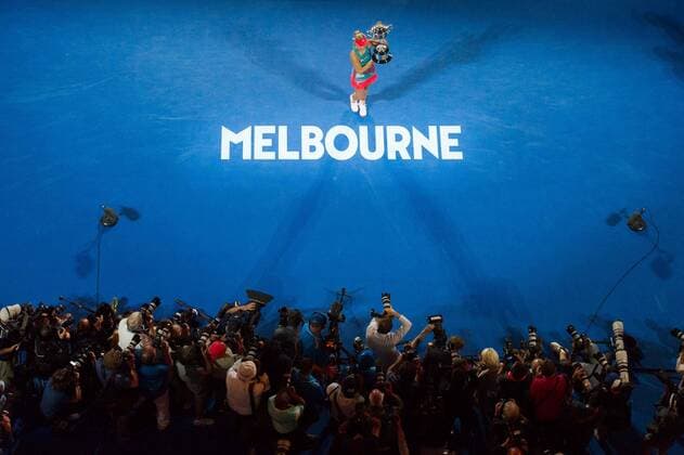 (160130) -- MELBOURNE, Jan. 30, 2016 -- Angelique Kerber of Germany poses with the trophy after winning the final of women s singles against Serena Williams of the United States at the Australian Open Tennis Championships in Melbourne, Australia, Jan. 30, 2016. Angelique Kerber won the match 6-4, 3-6, 6-4. ) (SP)AUSTRALIA-MELBOURNE-TENNIS-AUSTRALIAN OPEN-WOMEN S SINGLES-FINAL BaixXue 