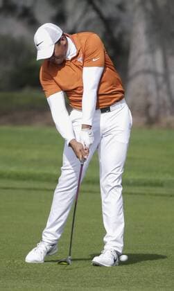 January 30, 2016: Jhonattan Vegas takes his second shot on the 13th fairway of the South Course during the third round of the Farmers Insurance Open at Torrey Pines Golf Course in San Diego, California. PGA Golf Herren 2016: Farmers Insurance Open JAN 30 - ZUMAc04_