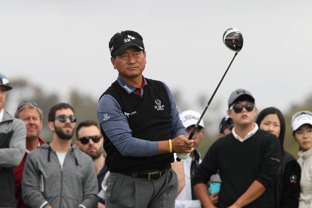 Jan. 30, 2016 - San Diego, CA, USA - K.J. Choi watches his tee shot on the 2nd hole during the third round of the Farmers Insurance Open at Torrey Pines on Friday, Jan. 30, 2016, in San Diego. Farmers Insurance Open Day 3 - ZUMAm67_