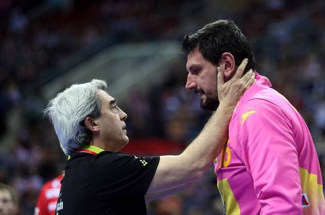 Handball, EM Finale, Deutschland - Spanien Krakau , 31.01.2016 2016 EM Handball 2016 Länderspiel Nationalmannschaft Germany vs Spain - ARPAD STERBIK ( ESP ) FOT MICHALxNOWAK NEWSPIX.PL Krakau , 31.01.2016 HANDBALL MEN S EHF EURO 2016 POLAND FINAL GAME GERMANY - SPAIN ARPAD STERBIK ( ESP ) MICHALxNOWAK NEWSPIX.PL --- Newspix.pl POLAND AND FRANCE OUT!!!  160131MIN147