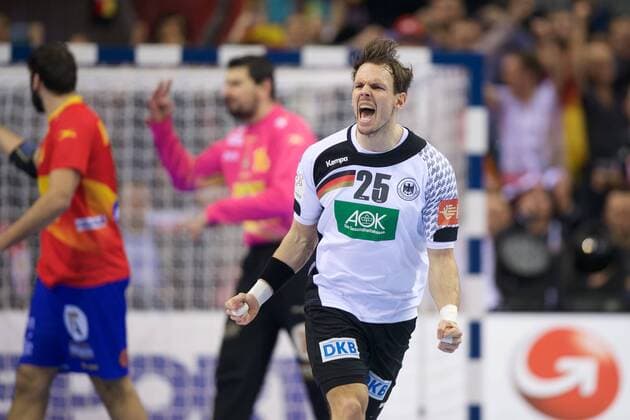 Handball Krakau 31.01.2016 Europameisterschaft der Herren Finale Deutschland (GER) - Spanien (ESP) Kai Häfner (Deutschland, No.25) Jubel