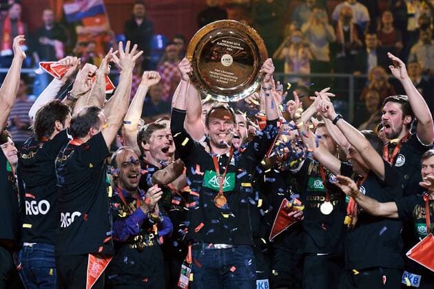 SIGURDSSON Dagur Trainer Team Deutschland Europameister bei der Siegeehrung Handball Europameisterschaften 2016 in Polen Finale in Krakow Deutschland-Spanien am 31. Januar 2016 
