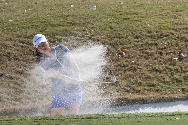 February 03, 2016: Mina Harigae hits out of the sand on hole 2 during the first round of the Coates Golf Championship in Ocala, FL. (Photograph by Roy K. Miller Icon Sportswire) GOLF: FEB 03 LPGA Golf Damen - Coates Golf Championship - First Round Icon160203014 EDITORIAL USE ONLY