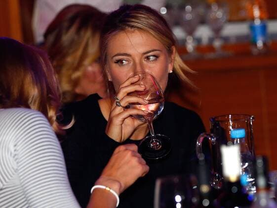 Tennis, Russlands FedCup-Team während eines Dinners Fed cup 2016. Russia v Netherlands. Official Dinner rose bar . Maria SHARAPOVA .