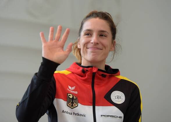 Leipzig Andrea Petkovic (GER) bei der Auslosung der Paarungen der Fed Cup Spiele in Leipzig zwischen Tennis Porsche Team Deutschland und Securitas Team Schweiz in Leipzig 05.02.2016 Copyright: Modlax Eibner-Pressefoto EP_cma