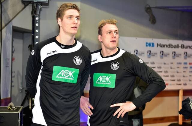 Handball, All Star Game in Nürnberg, Deutschland - Bundesliga All Stars 05.02.2016 - Handball - DKB Handball Bundesliga - All Star Day Nürnberg - Vorspiel : HC Erlangen HCE - B-Nationalmannschaft Deutschland - - Finn Lemke und Julius Kühn