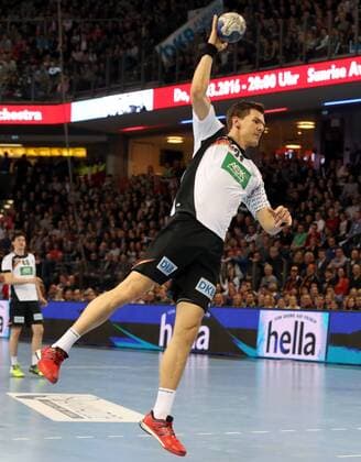 Handball, All Star Game in Nürnberg, Deutschland - Bundesliga All Stars 05.02.2016 - Handball - DKB Handball Bundesliga - All Star Day Nürnberg - All Star Game : Nationalmannschaft Nationalteam Deutschland - All Star Team 2016 - DaMa - Erik Schmidt ( Deutschland )