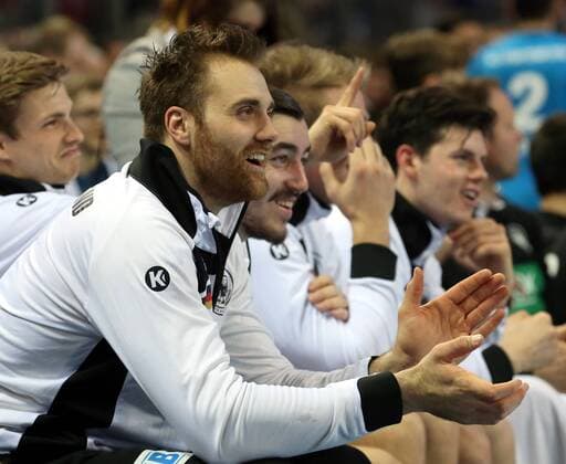 Handball, All Star Game in Nürnberg, Deutschland - Bundesliga All Stars 05.02.2016 - Handball - DKB Handball Bundesliga - All Star Day Nürnberg - All Star Game : Nationalmannschaft Nationalteam Deutschland - All Star Team 2016 - DaMa - Andreas Wolff ( Deutschland ) lacht
