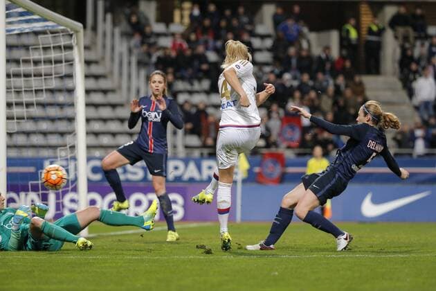 Ada Hegerberg (Olympique Lyonnais), Meline Gerard (Olympique Lyonnais), Boulleau Laure (PSG women), Delannoy Sabrina (PSG women) FOOTBALL : PSG vs Olympique Lyonnais - Women - Championnat de France - 05 02 2016 StephaneAllaman 
