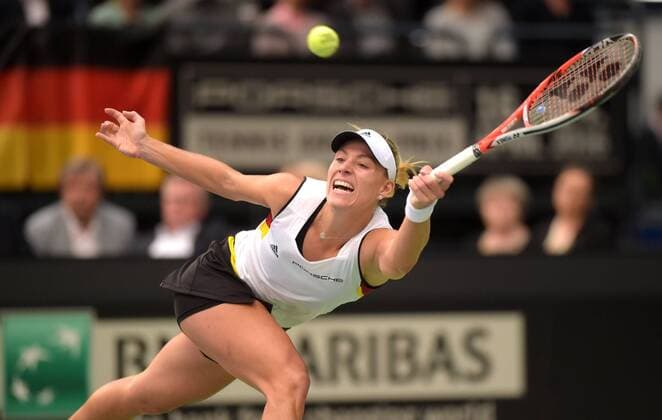 Leipzig Die deutsche Tennisspielerin Angelique Kerber gewinnt ihr Match gegen Timea Bacsinszky aus der Schweiz am 06.02.2016 im Fed-Cup-Viertelfinale Deutschland - Schweiz in Leipzig (Sachsen). Copyright: Modlax Eibner-Pressefoto EP_cma