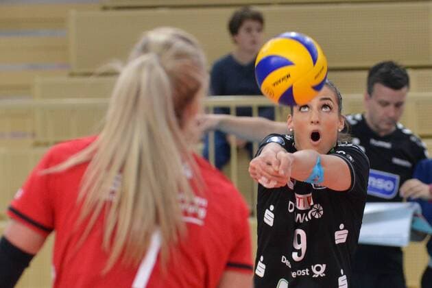 06.02.2016, xtkx, Volleyball 1.Bundesliga Damen, 151129FUSKYBLB029, emspor v.l. Myrthe Schoot (Dresdner SC),