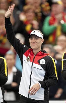 Vor dem Spiel: Angelique KERBER (GER) Tennis Fed Cup 2016, Deutschland - Schweiz in Leipzig, Deutschland am 07.02.2016,