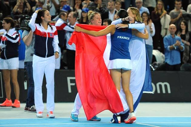 Kristina Mladenovic (FRA) Caroline Garcia (FRA) Pauline Parmentier (FRA) Oceane Dodin (FRA) Amelie Mauresmo (FRA) TENNIS : Fed Cup - FRA vs ITA - 07 02 16 TennisMagazinex 