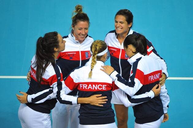 Kristina Mladenovic (FRA) Caroline Garcia (FRA) Pauline Parmentier (FRA) Oceane Dodin (FRA) Amelie Mauresmo (FRA) TENNIS : Fed Cup - FRA vs ITA - 07 02 16 TennisMagazinex 