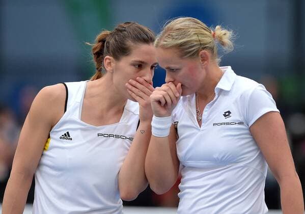 Leipzig Andrea Petkovic (GER) und Anna-Lena Groenefeld Groenefeld (GER) beim Fed Cup Erste Runde, 5. Spiel - Doppel - Andrea Petkovic (GER) und Anna-Lena Groenefeld Groenefeld (GER) vs Belinda Bencic (SUI) und Martina Hingis (SUI), 07.02.2016 , Copyright: Modla Eibner-Pressefoto ep_cma