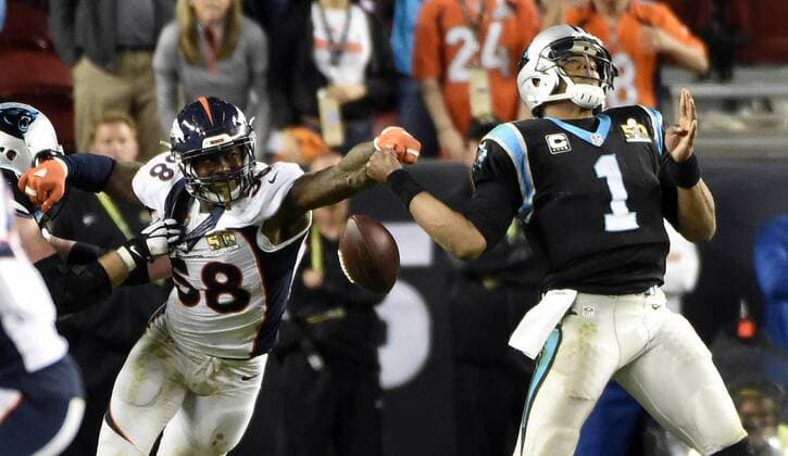 Feb. 7, 2016 - Santa Clara, California, U.S. - Denver Broncos outside linebacker Von Miller (58) strips the ball from Carolina Panthers quarterback Cam Newton (1) in the fourth quarter of Super Bowl 50 at Levi s Stadium. The Broncos won, 24-10. NFL American Football Herren USA 2016 - Super Bowl 50 - ZUMAm67_