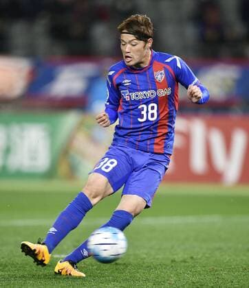 FC Tokyo beat Chonburi FC 9-0 in AFC Champions League playoff Midfielder Keigo Higashi of Japan s FC Tokyo scores his side s third goal during the first half of an AFC Champions League playoff against Thailand s Chonburi FC at Ajinomoto Stadium in Tokyo on Feb. 9, 2016. FC Tokyo won 9-0 to advance to the group stage. 