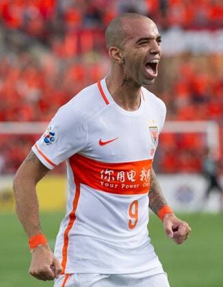 (160209) -- ADELAIDE, Feb. 9, 2016 -- Diego Tardelli Martins of Shandong Luneng celebrates after scoring during the AFC Champions League play-off match between Shandong Luneng and Adelaide United at Hindmarsh Stadium in Adelaide, Australia, Feb. 9, 2016. Shandong Luneng won 2-1. )(wll) (SP)AUSTRALIA-ADELAIDE-SOCCER-AFC CHAMPIONS LEAGUE BaixXue 