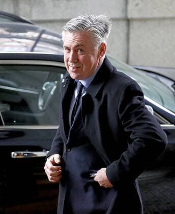 Delivery badge to Carlos Ancelotti at the Italian Embassy in Madrid. xANGELxRIVEROx 