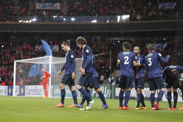 Fußball, Coupe de France, Paris St. Germain - Olympique Lyon Zlatan Ibrahimovic (psg), Adrien Rabiot (psg) - Fussball Frankreich, Coupe de France, Paris Saint Germain PSG vs. Olympique Lyon - 10 02 2016 StephaneAllaman Panoramic 