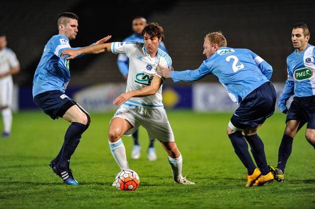 Paolo De Ceglie (om) FOOTBALL : FC Trelissac vs Olympique Marseille - - Achtelfinale Coupe de France - 11 02 2016 ThierryBreton Panoramic 