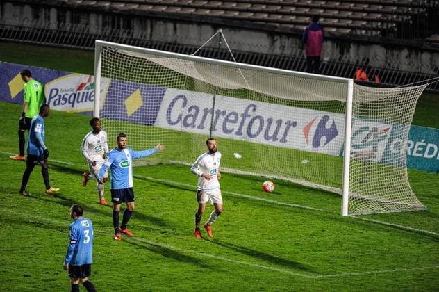 Steven Fletcher (om) FOOTBALL : FC Trelissac vs Olympique Marseille - - Achtelfinale Coupe de France - 11 02 2016 ThierryBreton Panoramic 