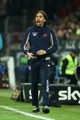 Mainz Martin Schmidt (Trainer FSV Mainz 05) gibt Anweisungen, FSV Mainz 05 vs FC Schalke 04, Fussball, 1. Bundesliga, 12.02.2016, Foto Neis Eibner Copyright: Neis Eibner-Pressefoto EP_ANS