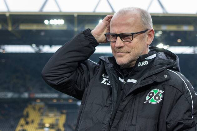 Dortmund Thomas Schaaf (Hannover 96) beim Fuï¬‚ball Bundesliga-Spiel zwischen Borussia Dortmund und Hannoer 96 am 13.02.2015, Copyright: Schülerx xEibner-Pressefoto EP_jse