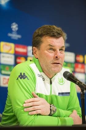 Fußball, Champions League, VfL Wolfsburg PK Wolfsburg s head coach Dieter Hecking pictured during a press conference PK Pressekonferenz of German soccer club VfL Wolfsburg, Tuesday 16 February 2016 in Gent. Wolfsburg is preparing for the first leg of the 1 8 finals of the UEFA Champions League competition against Belgian team KAA Gent tomorrow. JASPERxJACOBS  x04794134x