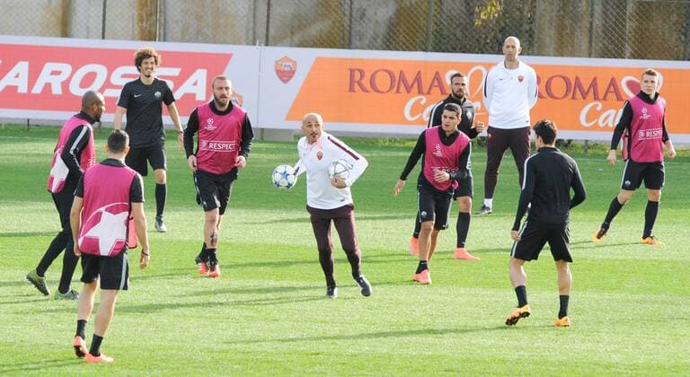 FuÃŸball, Champions League, AS Rom Training 16.02.2016. Rome, Italy. Roma team practise ahead of their UEFA Champions League game versus Real Madrid on Feb 17th in Rome. The coach of A.S. Roma Luciano Spalletti xActivax  ActionPlus11708295