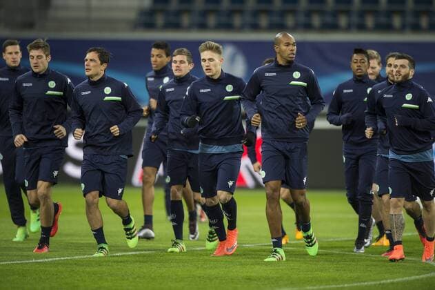 Fußball, Champions League, VfL Wolfsburg Training Wolfsburg s players pictured in action during a training session of German soccer club VfL Wolfsburg, Tuesday 16 February 2016 in Gent. Wolfsburg is preparing for the first leg of the 1 8 finals of the UEFA Champions League competition against Belgian team KAA Gent tomorrow. JASPERxJACOBS  x04794171x