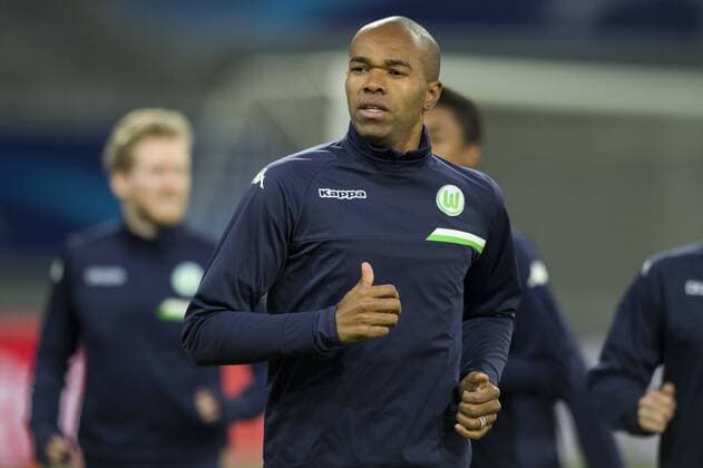 Fußball, Champions League, VfL Wolfsburg Training Wolfsburg s Naldo pictured in action during a training session of German soccer club VfL Wolfsburg, Tuesday 16 February 2016 in Gent. Wolfsburg is preparing for the first leg of the 1 8 finals of the UEFA Champions League competition against Belgian team KAA Gent tomorrow. JASPERxJACOBS  x04794188x