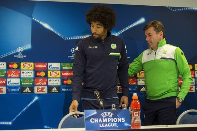 Fußball, Champions League, VfL Wolfsburg PK Wolfsburg s Dante and Wolfsburg s head coach Dieter Hecking pictured during a press conference PK Pressekonferenz of German soccer club VfL Wolfsburg, Tuesday 16 February 2016 in Gent. Wolfsburg is preparing for the first leg of the 1 8 finals of the UEFA Champions League competition against Belgian team KAA Gent tomorrow. JASPERxJACOBS  x04794218x
