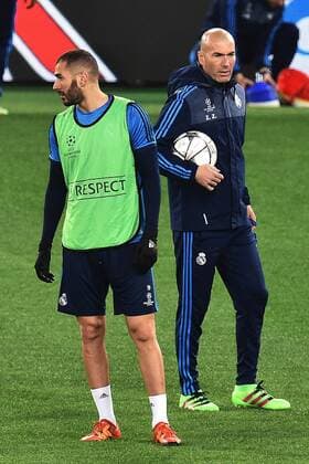 Fußball, Champions League, Real Madrid Training Karim Benzema, Zinedine Zidane Roma 16-02-2016 Stadio Olimpico, Football, Real Madrid press conference PK Pressekonferenz and training the day before champions league andreaxstaccioli