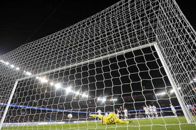 Fußball, Champions League, Paris St. Germain - FC Chelsea Tor Zlatan Ibrahimovic (PSG) FOOTBALL : Paris St. Germain - Chelsea FC London - Champions League - Paris - 16 02 2016 JBAutissierx 