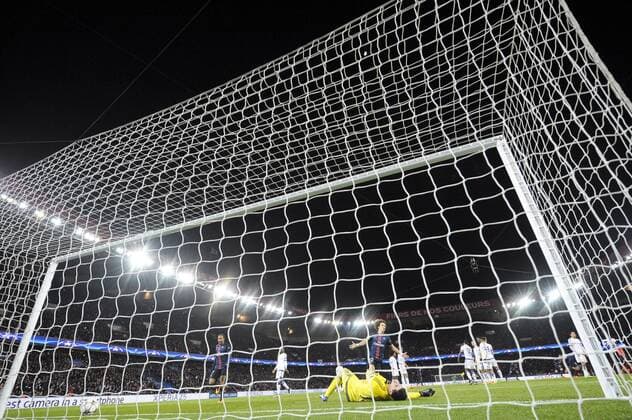Fußball, Champions League, Paris St. Germain besiegt FC Chelsea Tor Zlatan Ibrahimovic (PSG) FOOTBALL : Paris St. Germain - Chelsea FC London - Champions League - Paris - 16 02 2016 JBAutissierx 