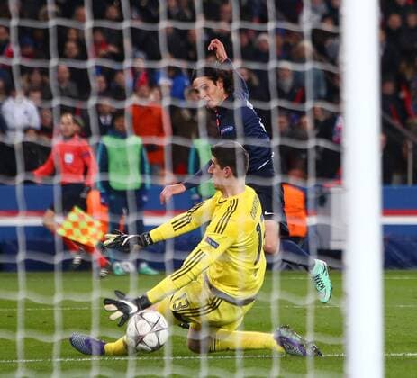 Edinson Cavani of PSG scores his sides second goal - UEFA Champions League - PSG vs Chelsea - Parc des Princes - Paris - 16 02 2016 Pic Philip Oldham SportImage EDITORIAL USE ONLY. No use with unauthorised audio, video, data, fixture lists, club league logos or live services. Online in-match use limited to 120 images, no video emulation. No use in betting, games or single club league player publications.