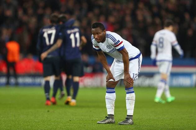 Fußball, Champions League, Paris St. Germain besiegt FC Chelsea John Obi Mikel of Chelsea dejected after the second PSG goal - UEFA Champions League - PSG vs Chelsea - Parc des Princes - Paris - 16 02 2016 Pic Philip Oldham SportImage EDITORIAL USE ONLY. No use with unauthorised audio, video, data, fixture lists, club league logos or live services. Online in-match use limited to 120 images, no video emulation. No use in betting, games or single club league player publications.